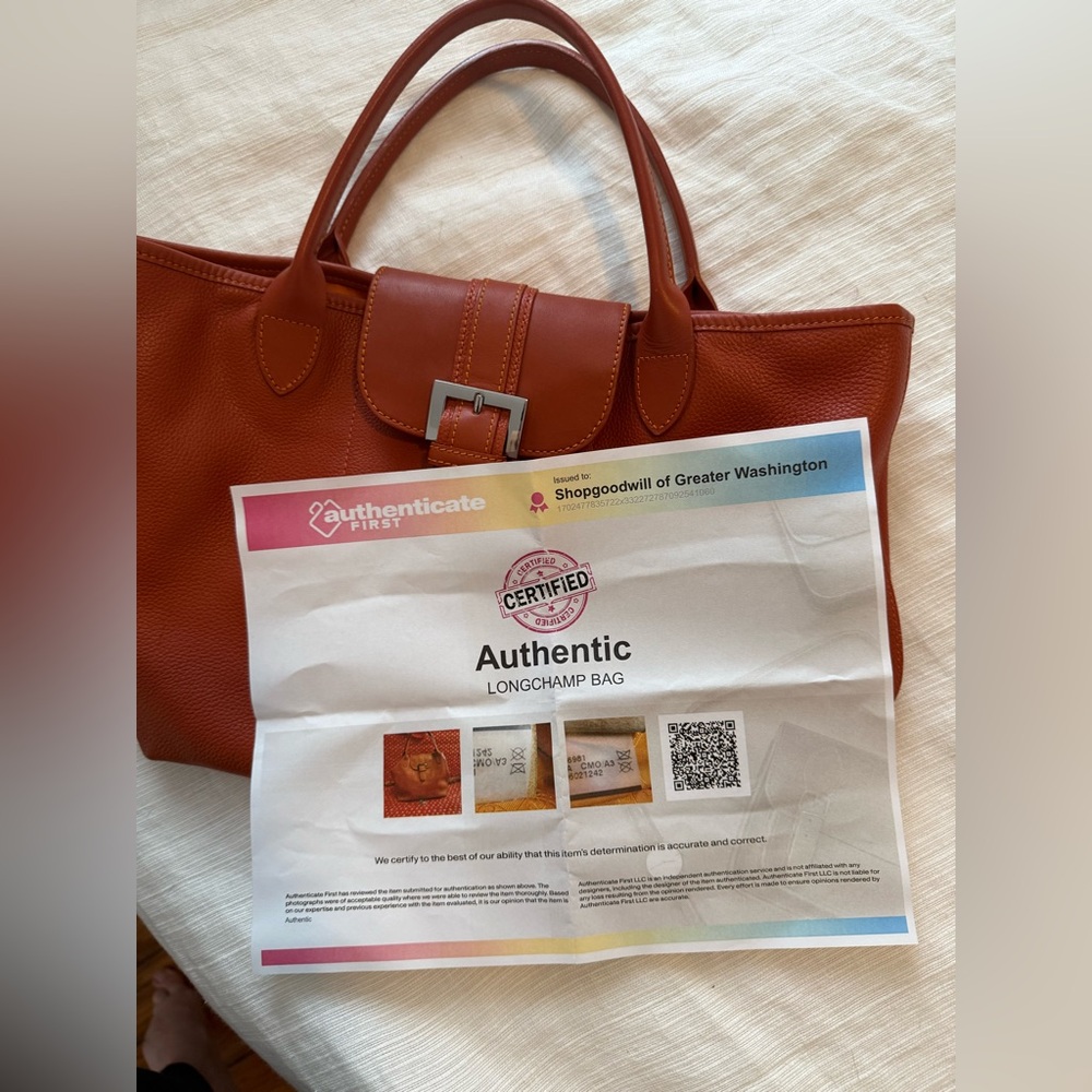 Elegant Brown Leather Longchamp Tote Bag - Picture 7 of 10